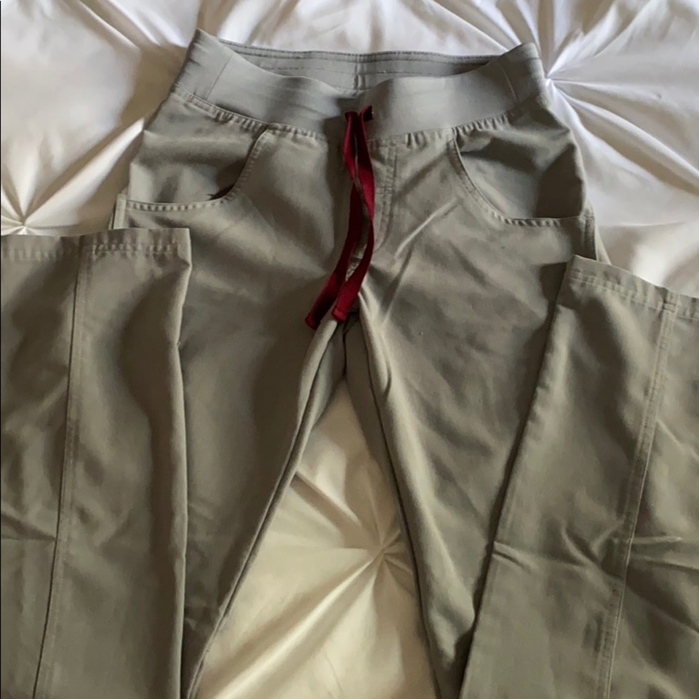 FIGS XXS Kade CEMENT